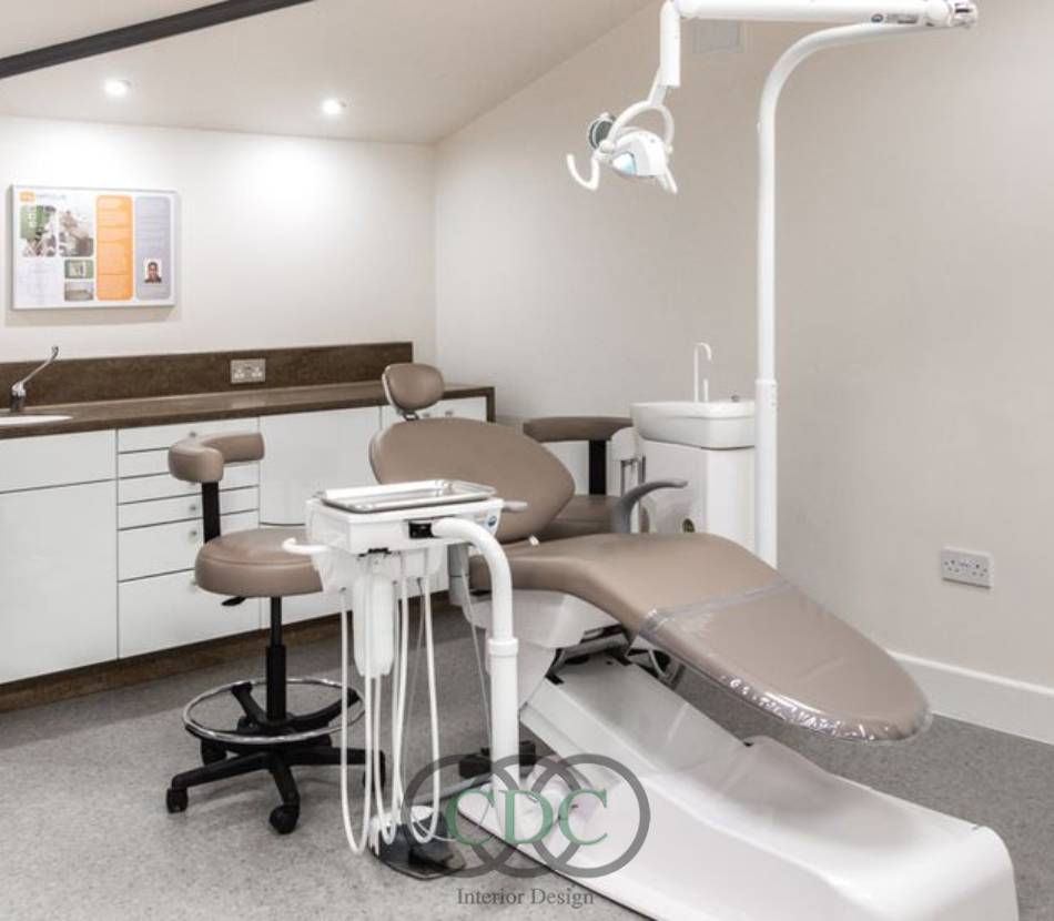 Vai trò của màu sắc và vật liệu trong thiết kế phòng khám nha khoa