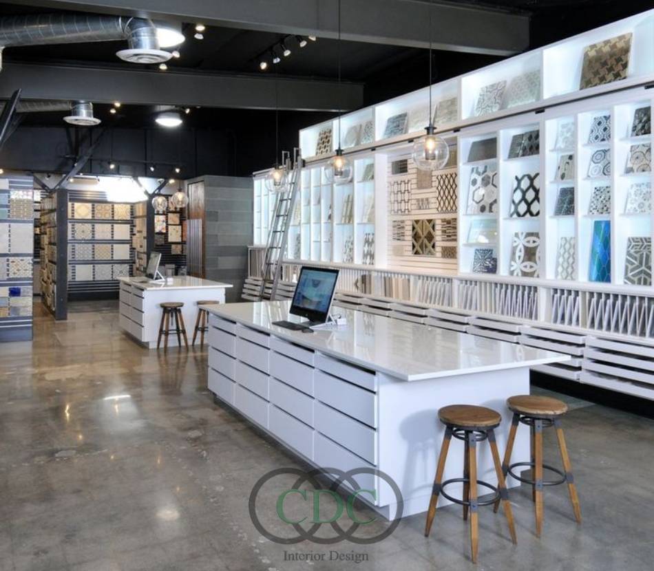 Vì sao doanh nghiệp nên đầu tư vào thiết kế thi công showroom chuyên nghiệp?