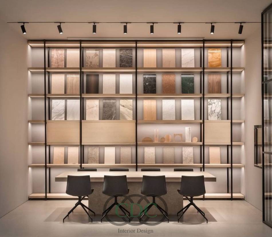 Vì sao doanh nghiệp nên đầu tư vào thiết kế thi công showroom chuyên nghiệp?